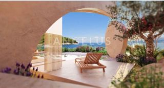 Hrvaška, Brač, Postira - EKSKLUZIVNO gradbeno zemljišče v prvi vrsti do morja s projektom, NAPRODAJ