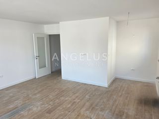 Strožanac, Podstrana - novogradnja, 2 stanovanje, parkirišče PRODAMO