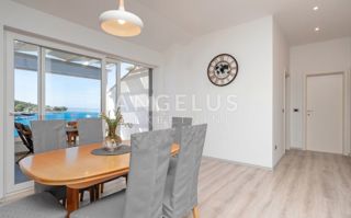 Pelješac, Lovište - prostorno stanovanje prva vrsta do morja, 143 m² s parkirnim mestom - PRODAMO