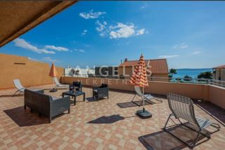 Kaštela - Apartmajska hiša v bližini morja, 360 m2
