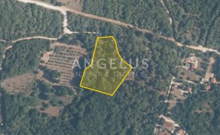 Zemljišče Rovinj, 1.640m2