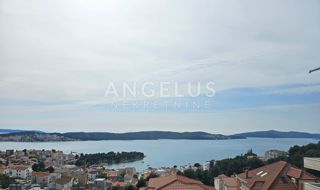 Čiovo, Trogir - dvosobno dupleks stanovanje, parking, novogradnja PRODAMO