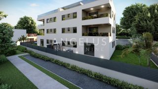 Kaštel Lukšić - NOVOZGRAJENO trosobno stanovanje, 2 parkirni mesti