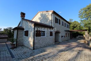 Hiša Buje, 280m2