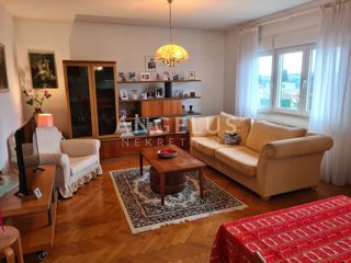 Stanovanje Centar, Pula, 99,60m2