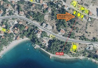 Ekskluziven projekt, pravnomočno gradbeno dovoljenje za gradnjo štirih počitniških hiš z bazeni