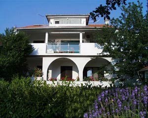 Malinska. Družinska vila - 300 m2.