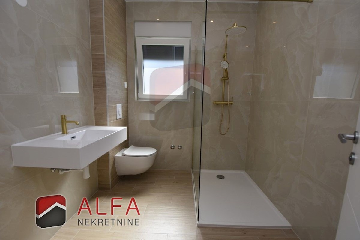 Hrvaška, Vodice, novogradnja, prodaja dvosobni apartma, pritličje, vrt