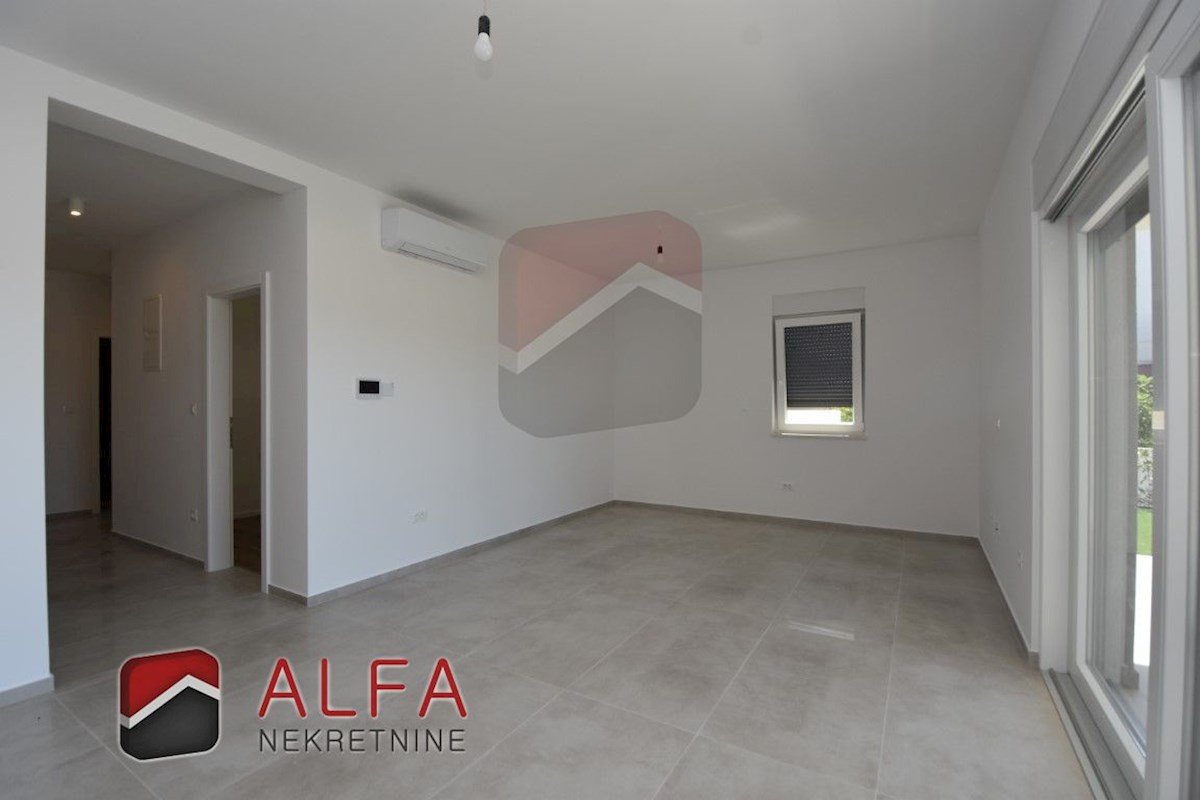 Hrvaška, Vodice, novogradnja, prodaja dvosobni apartma, pritličje, vrt