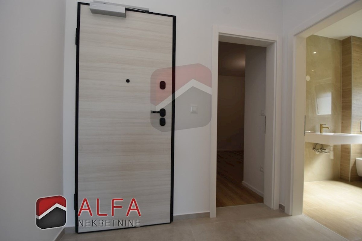 Hrvaška, Vodice, novogradnja, prodaja dvosobni apartma, pritličje, vrt