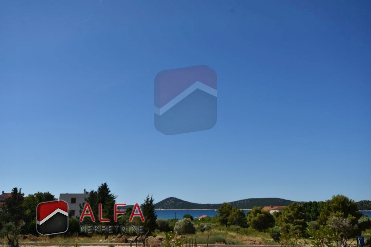 Hrvaška, Vodice, novogradnja, prodaja dvosobni apartma, pritličje, vrt