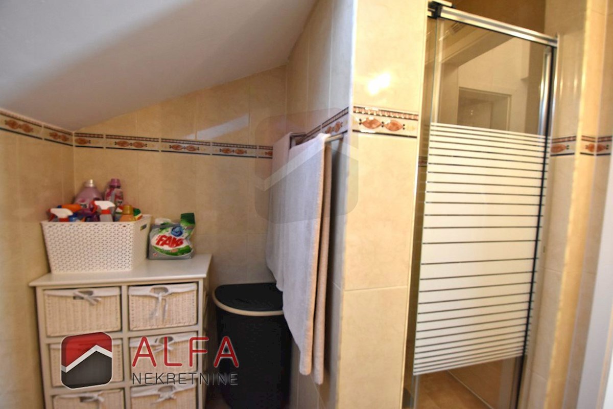 Hrvaška, Vodice, prodaja opremljeno stanovanje, drugo nadstropje, pogled na morje