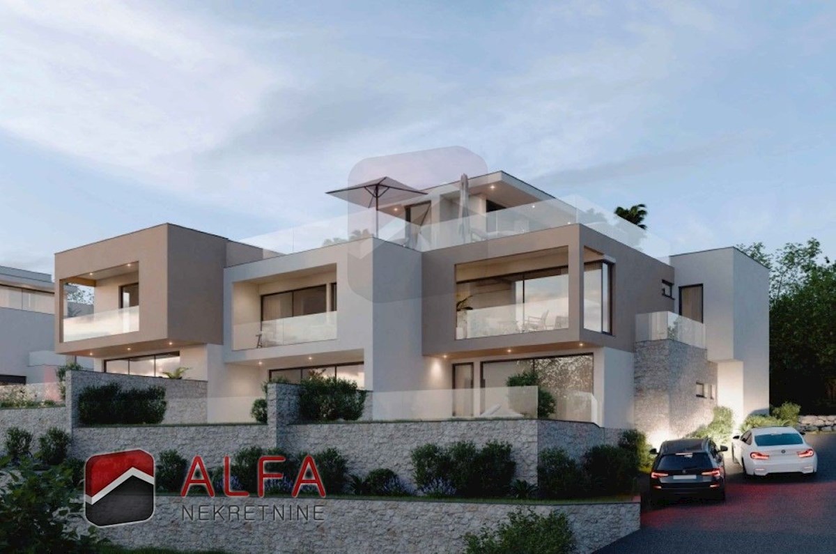 Hrvaška, Vodice – novogradnja, prodaja trietažno stanovanje, bazen, strešna terasa, dvorišče, pogled na morje