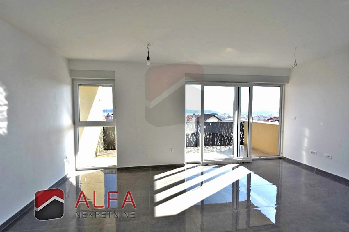 Hrvaška, Tribunj, dvosobno stanovanje naprodaj, drugo nadstropje, pogled na morje