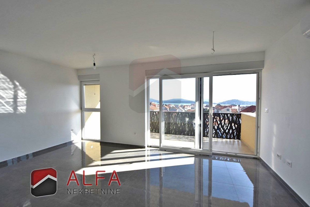 Hrvaška, Tribunj, dvosobno stanovanje naprodaj, drugo nadstropje, pogled na morje