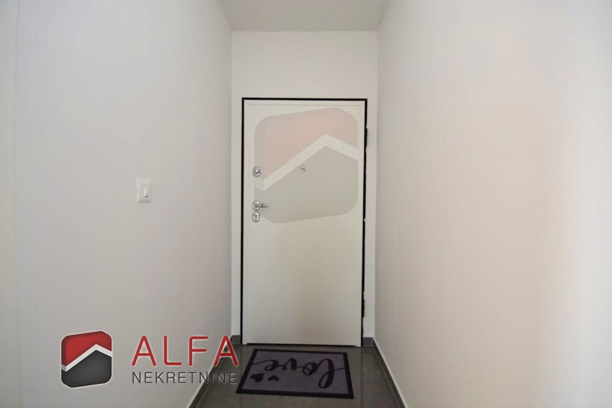 Hrvaška, Tribunj, dvosobno stanovanje naprodaj, drugo nadstropje, pogled na morje