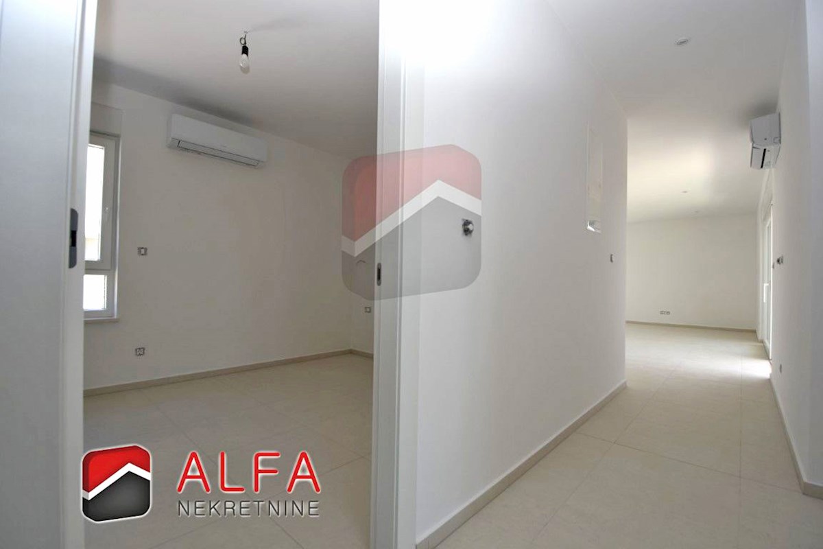 Hrvaška, Vodice, prodamo nov dvosobni apartma, drugo nadstropje, pogled na morje