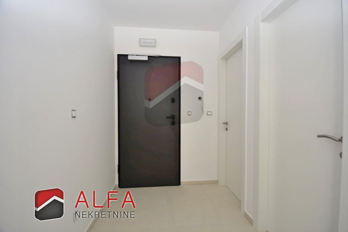 Hrvaška, Vodice, prodamo nov dvosobni apartma, drugo nadstropje, pogled na morje