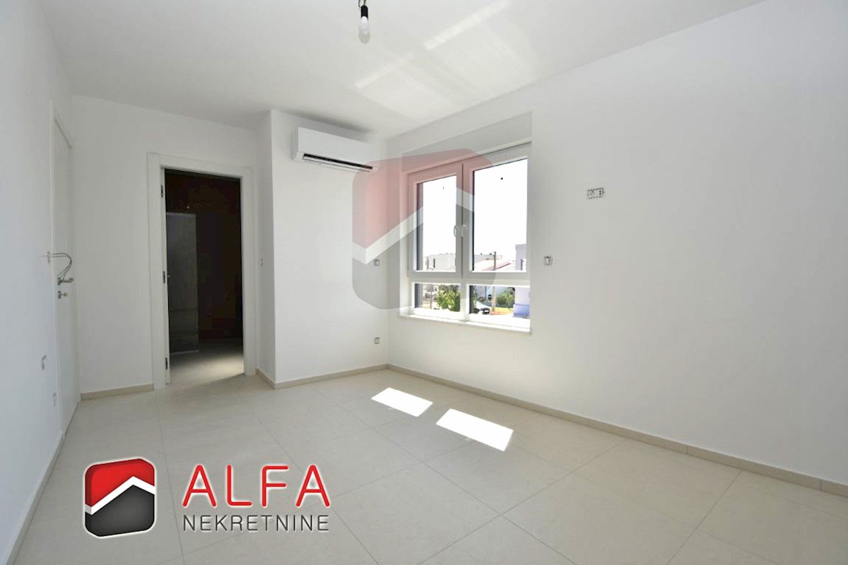 Hrvaška, Vodice, prodamo nov dvosobni apartma, drugo nadstropje, pogled na morje