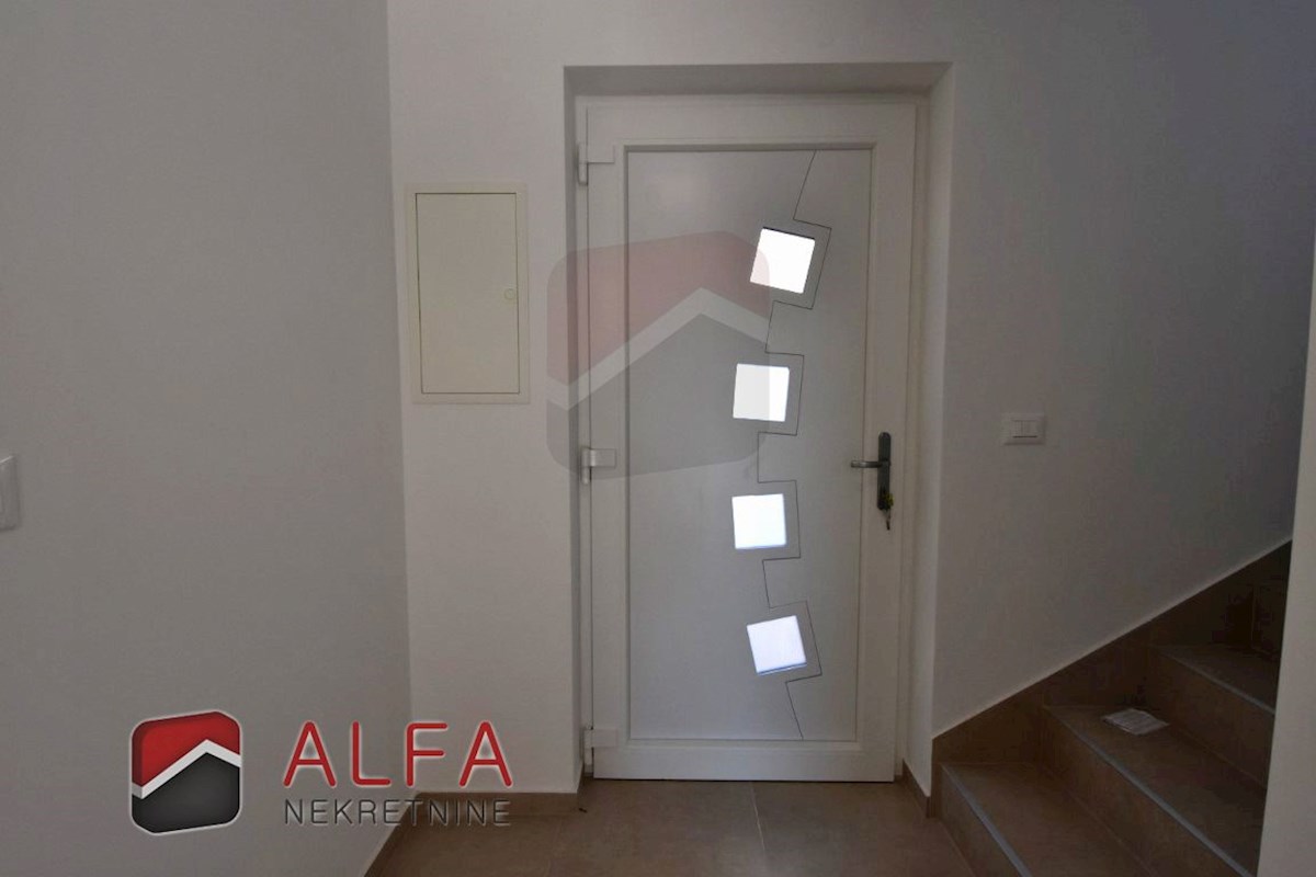 Hrvaška, Vodice, novogradnja, prodaja dvoetažni apartma, blizu morja