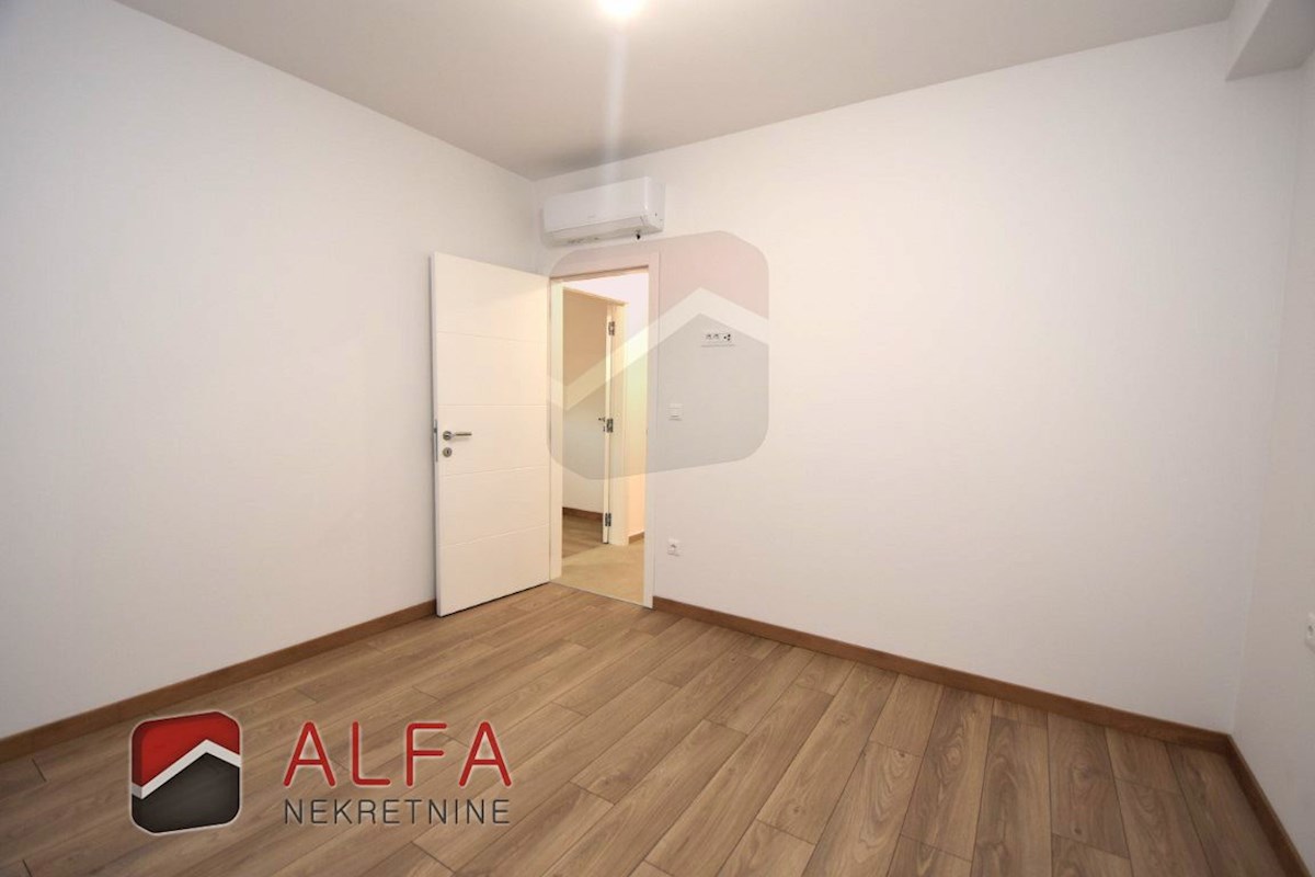 Hrvaška, Vodice, novogradnja, prodaja dvoetažni apartma, blizu morja