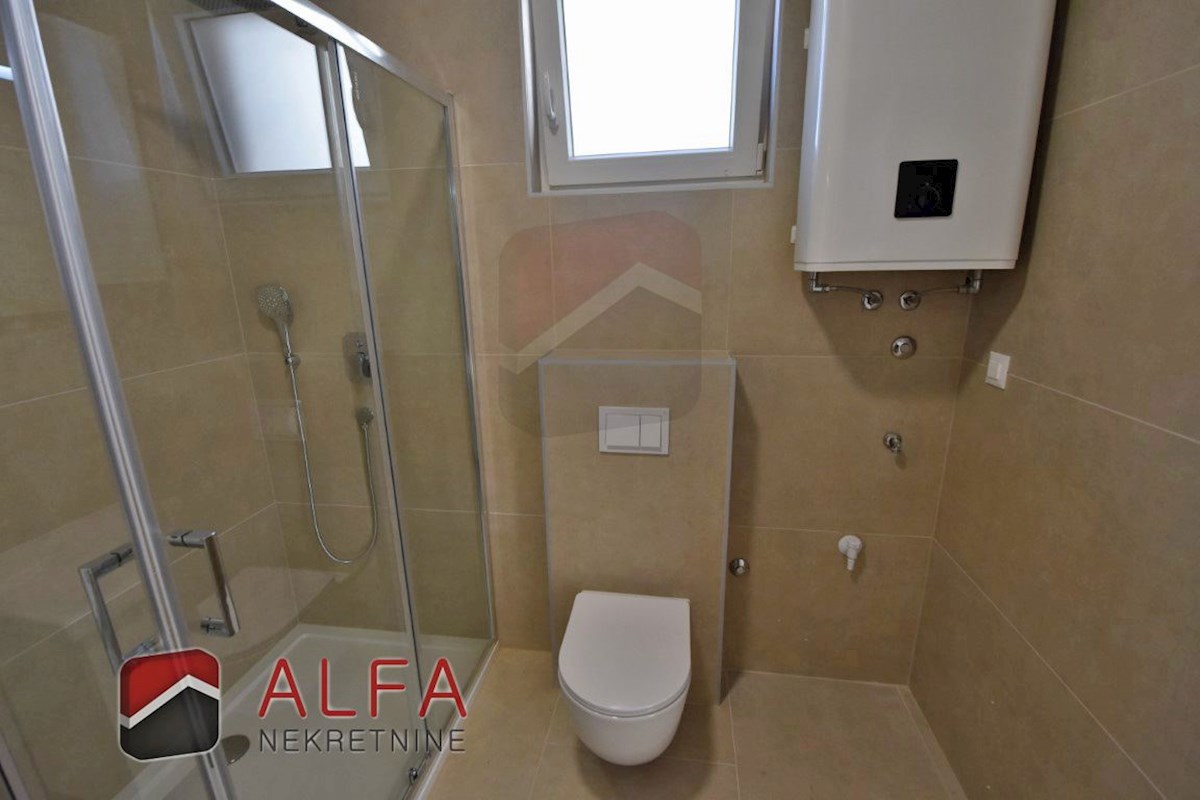 Hrvaška, Vodice, novogradnja, prodaja dvoetažni apartma, blizu morja