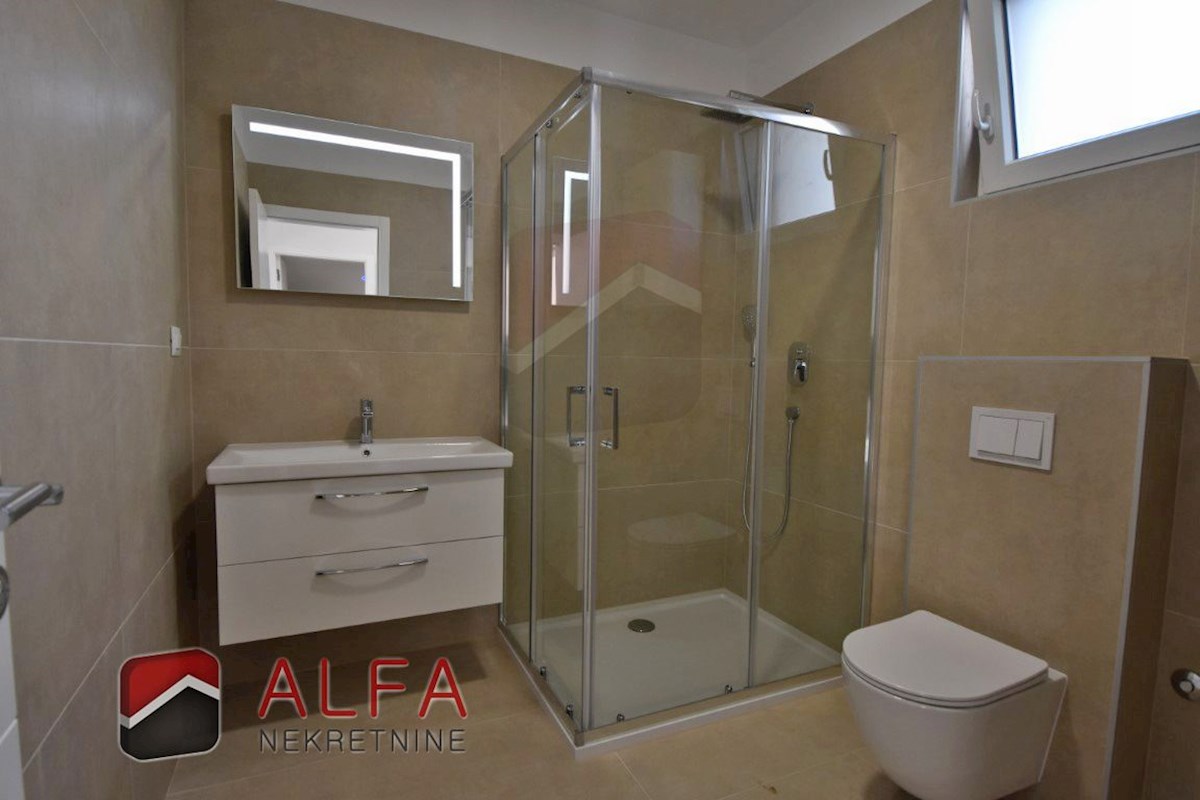 Hrvaška, Vodice, novogradnja, prodaja dvoetažni apartma, blizu morja