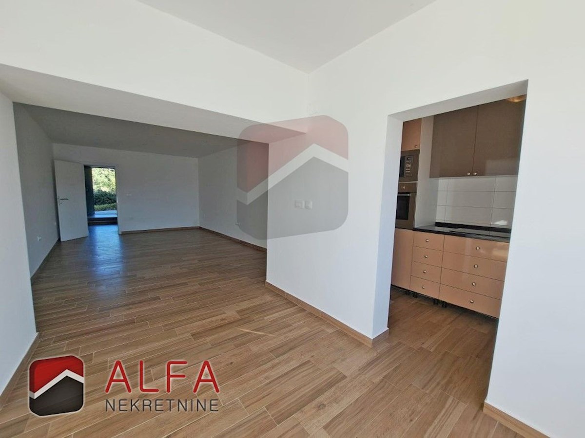 Hrvaška, Tribunj – prodaja dve sosednji hiši s panoramskim pogledom na morje