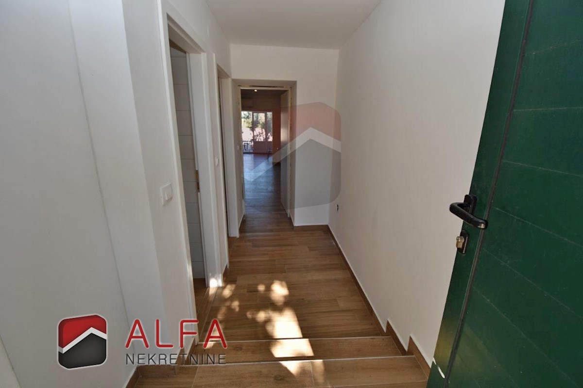 Hrvaška, Tribunj – prodaja dve sosednji hiši s panoramskim pogledom na morje