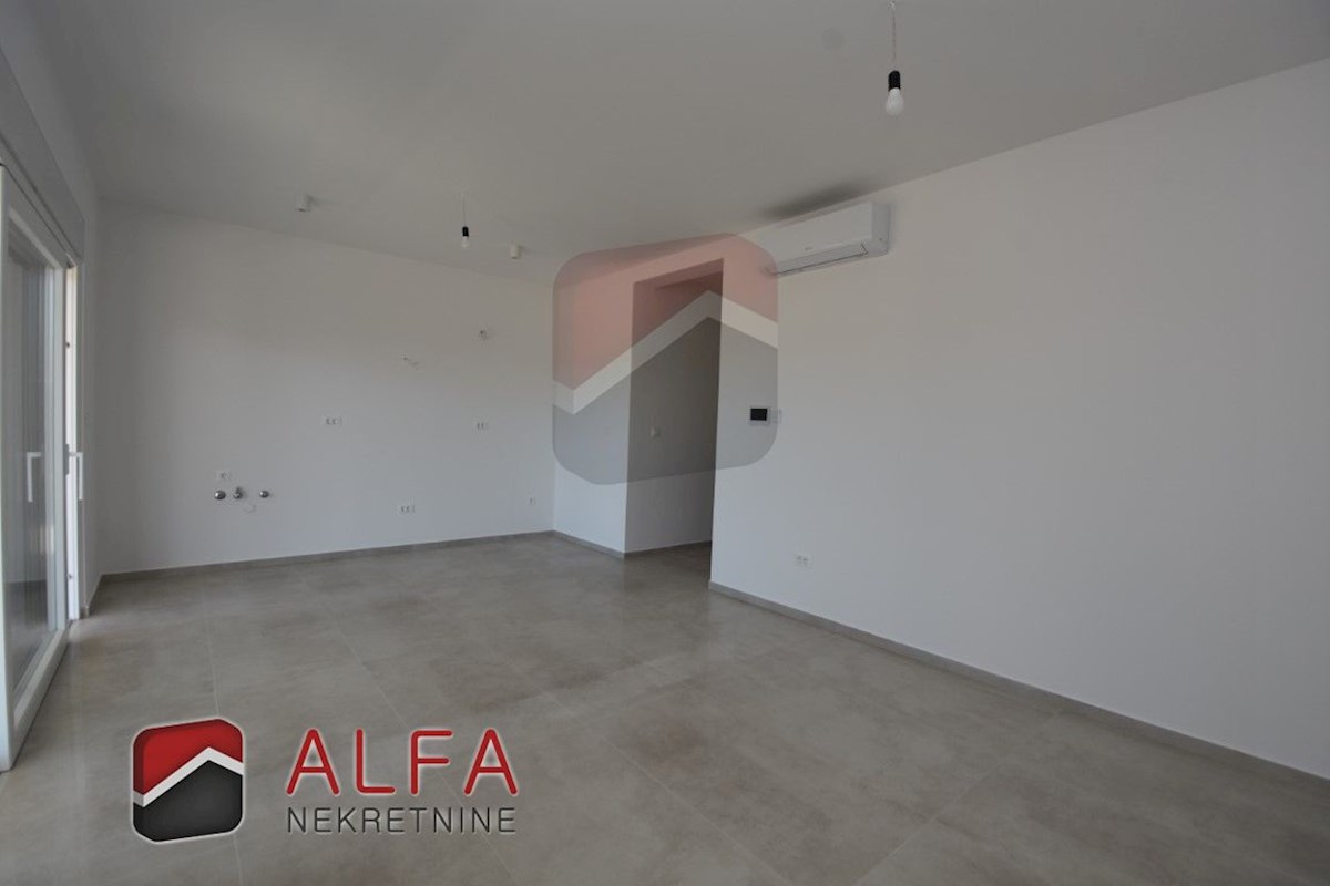 Hrvaška, Vodice, prodamo nov dvosobni apartma, prvo nadstropje, pogled na morje