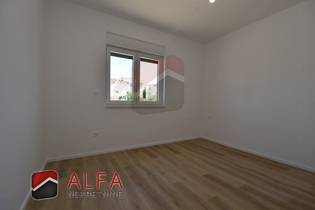 Hrvaška, Vodice, prodamo nov dvosobni apartma, prvo nadstropje, pogled na morje
