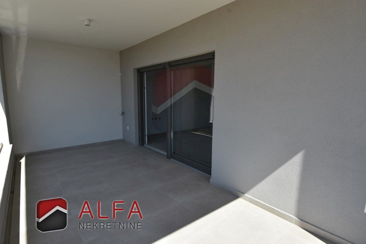 Hrvaška, Vodice, prodamo nov dvosobni apartma, prvo nadstropje, pogled na morje