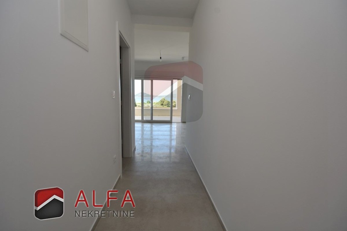 Hrvaška, Vodice, prodamo nov dvosobni apartma, prvo nadstropje, pogled na morje