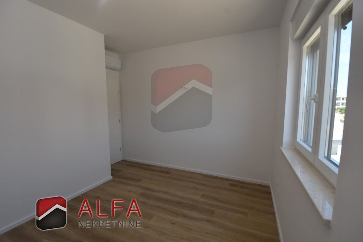 Hrvaška, Vodice, prodamo nov dvosobni apartma, prvo nadstropje, pogled na morje