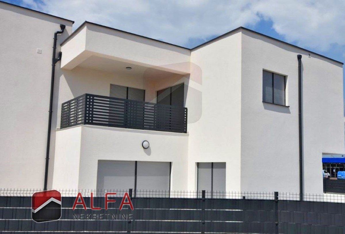 Hrvaška, Vodice, prodamo nov dvosobni apartma, prvo nadstropje