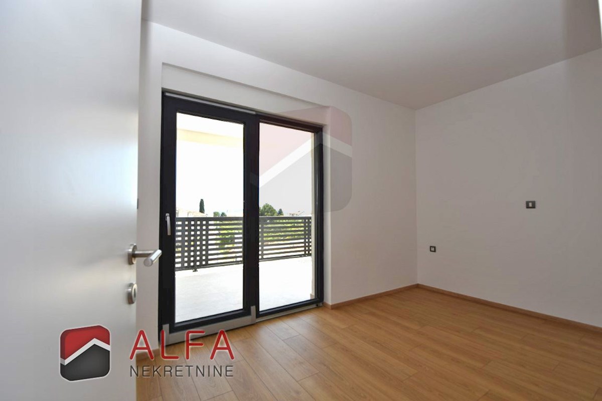 Hrvaška, Vodice, prodamo nov dvosobni apartma, prvo nadstropje