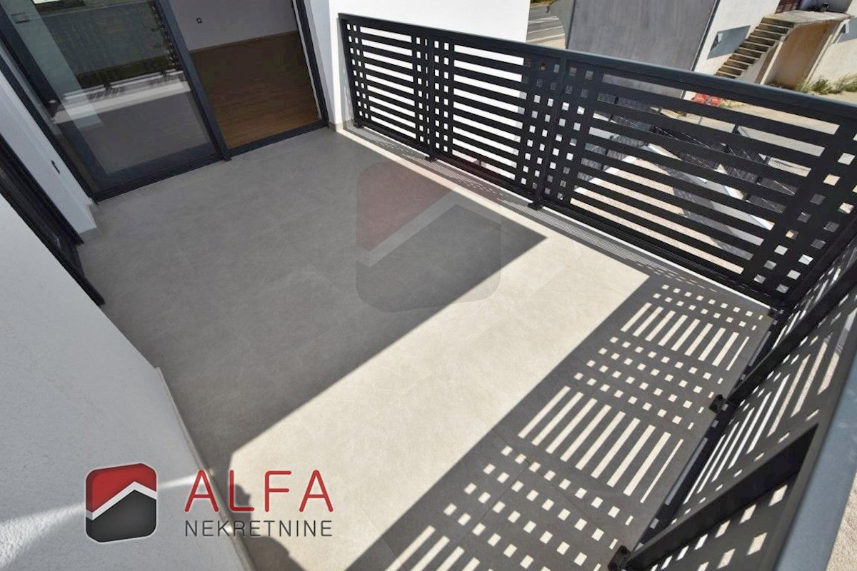 Hrvaška, Vodice, prodamo nov dvosobni apartma, prvo nadstropje