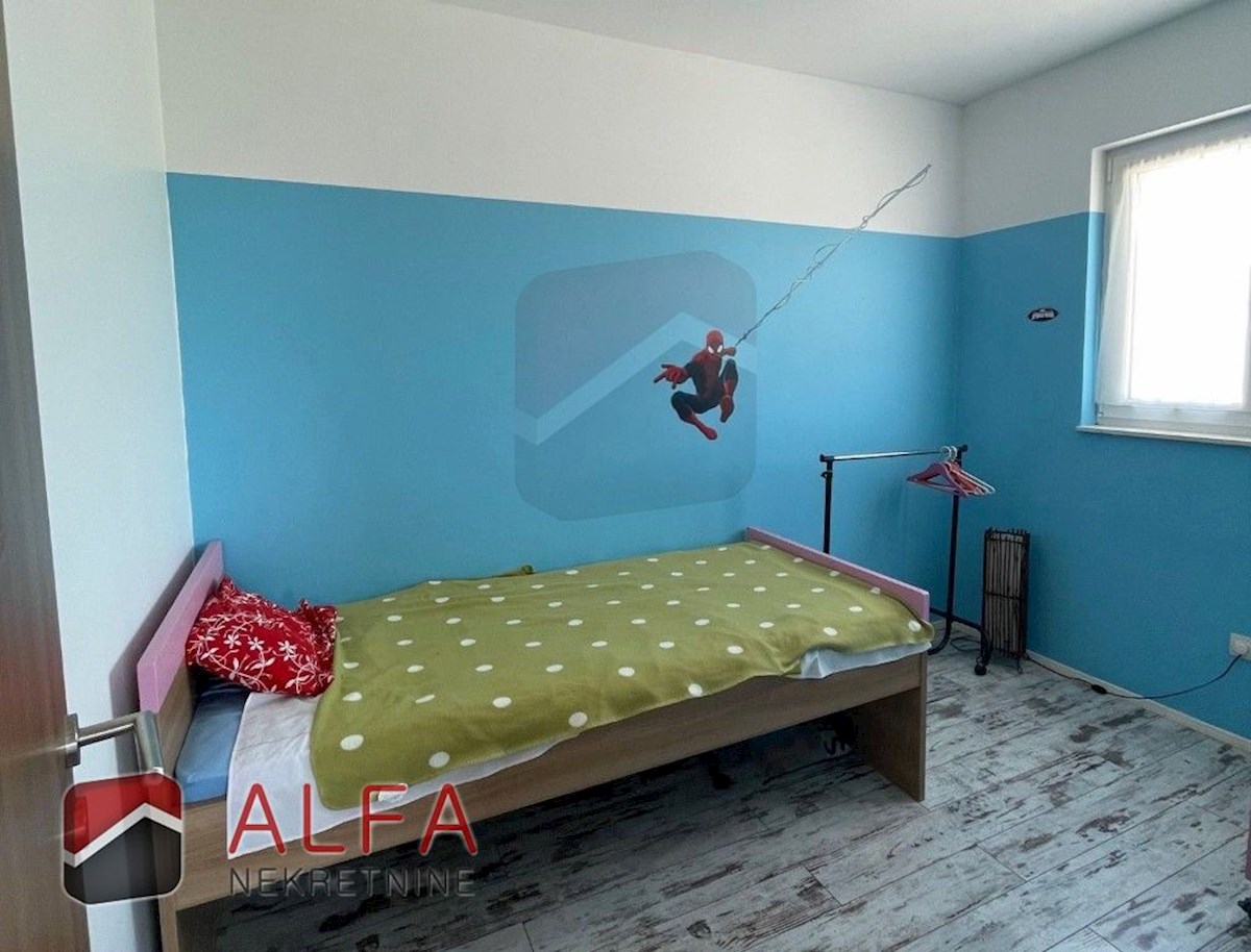 Hrvaška, Vodice, prodaja dvojček hiše s štirimi spalnicami