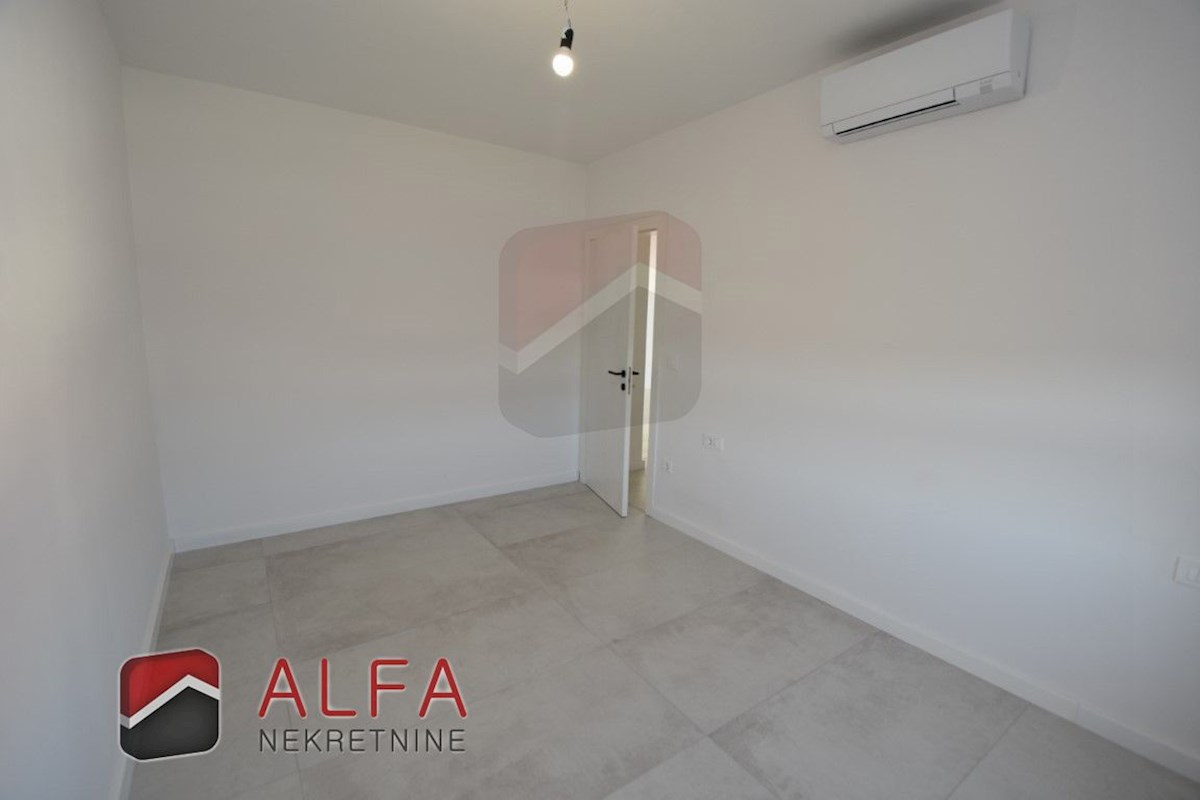 Hrvaška, Vodice, novogradnja - dvosobno stanovanje, pogled na morje, drugo nadstropje