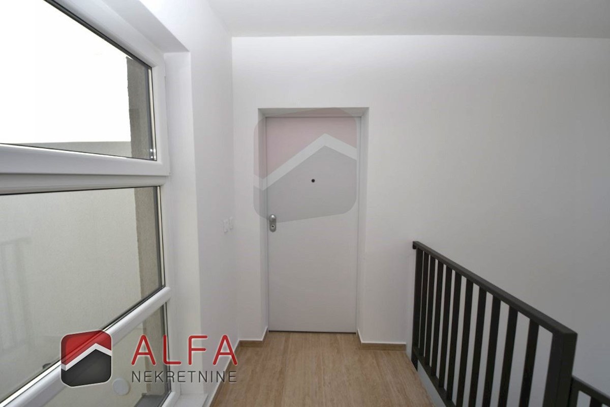 Hrvaška, Vodice, novogradnja - dvosobno stanovanje, pogled na morje, drugo nadstropje