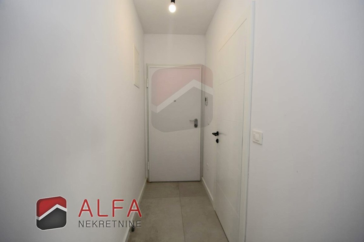 Hrvaška, Vodice, novogradnja - dvosobno stanovanje, pogled na morje, drugo nadstropje