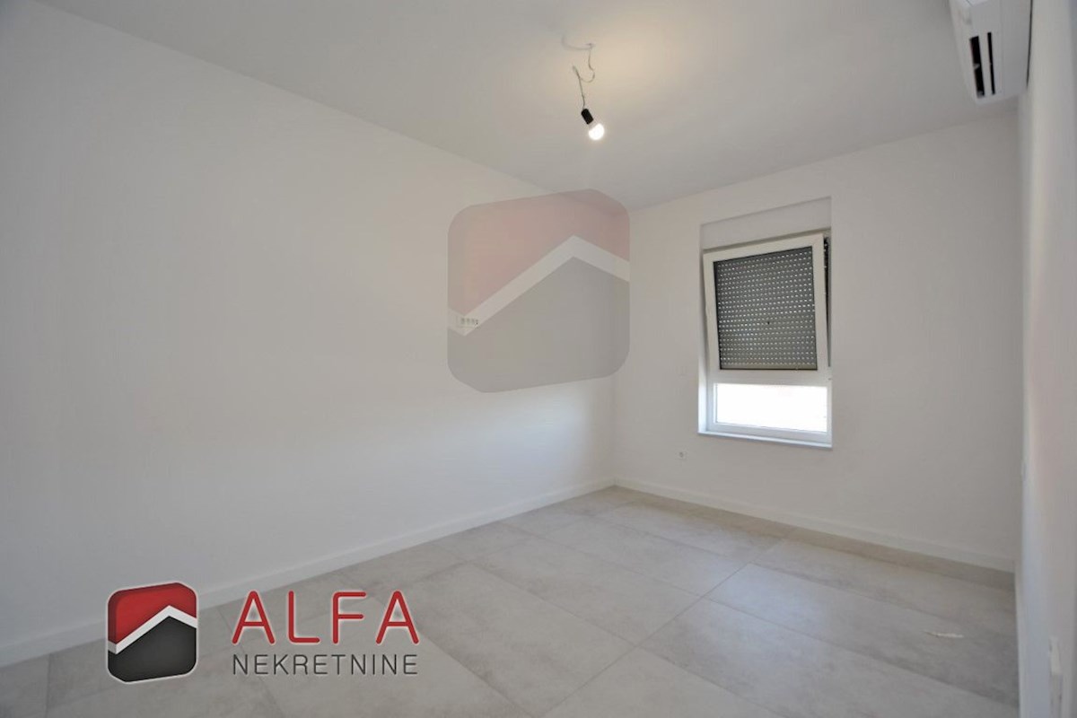 Hrvaška, Vodice, novogradnja - dvosobno stanovanje, pogled na morje, drugo nadstropje