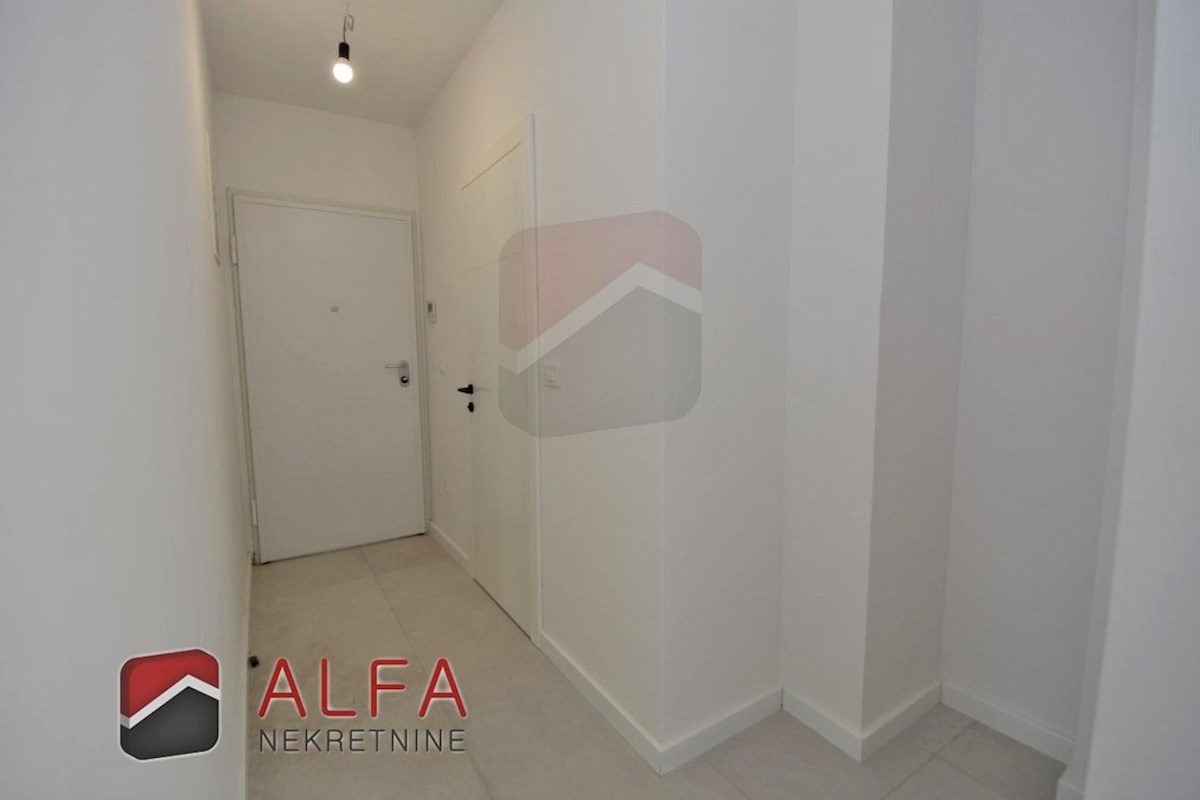 Hrvaška, Vodice, novogradnja - dvosobno stanovanje, pogled na morje, drugo nadstropje