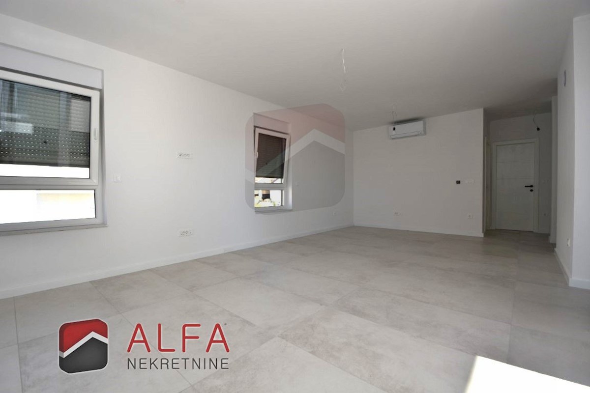 Hrvaška, Vodice, novogradnja - dvosobno stanovanje, pogled na morje, drugo nadstropje