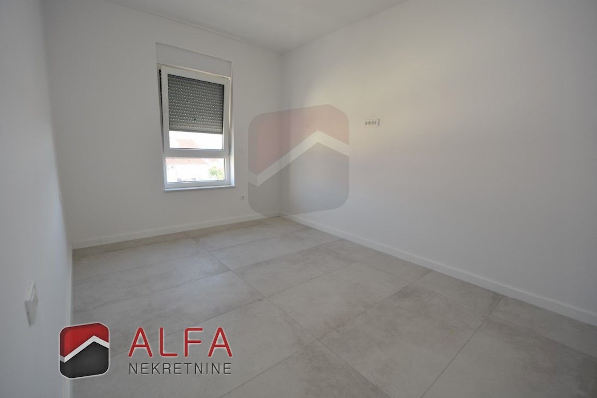 Hrvaška, Vodice, novogradnja - dvosobno stanovanje, pogled na morje, drugo nadstropje