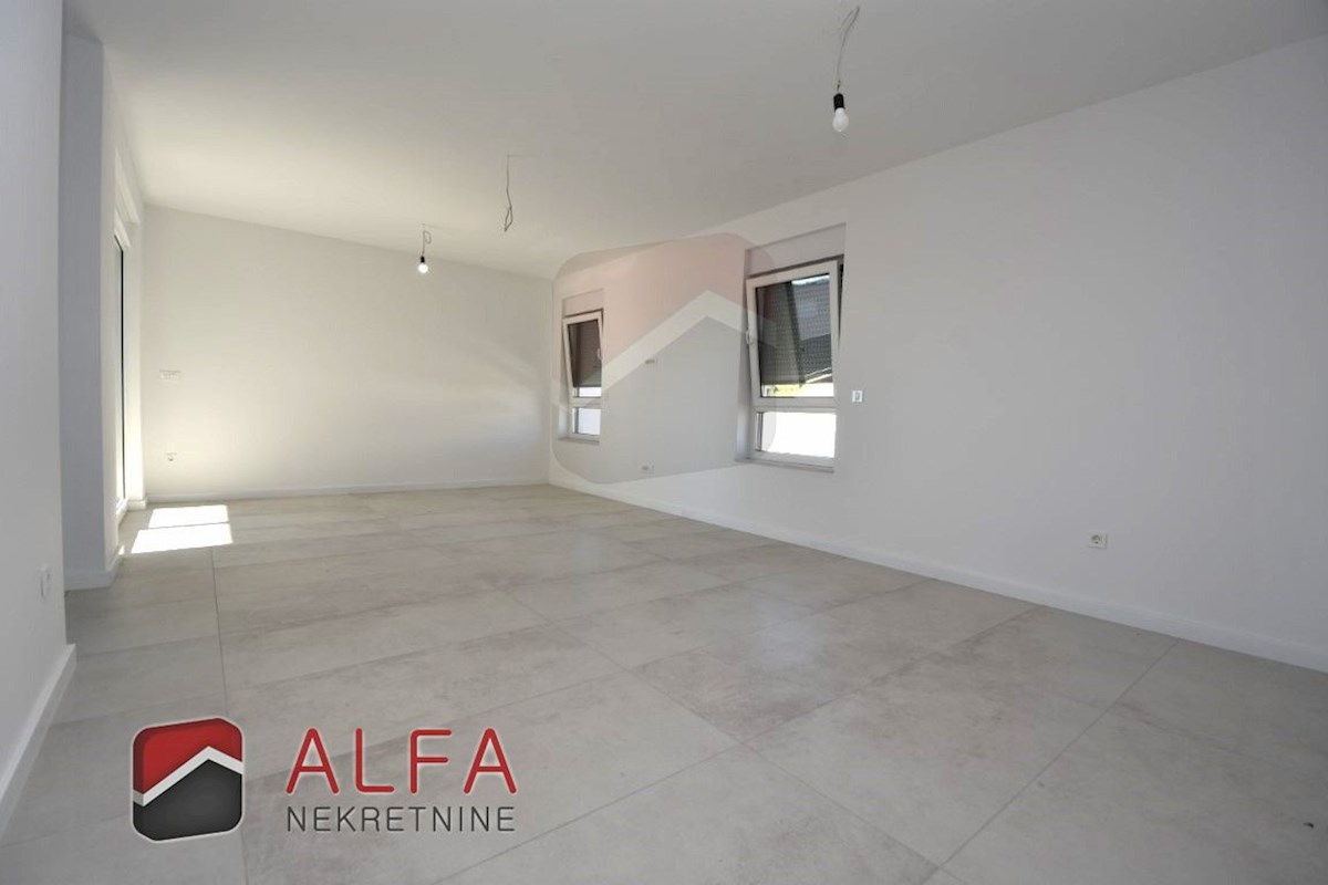 Hrvaška, Vodice, novogradnja - dvosobno stanovanje, pogled na morje, drugo nadstropje