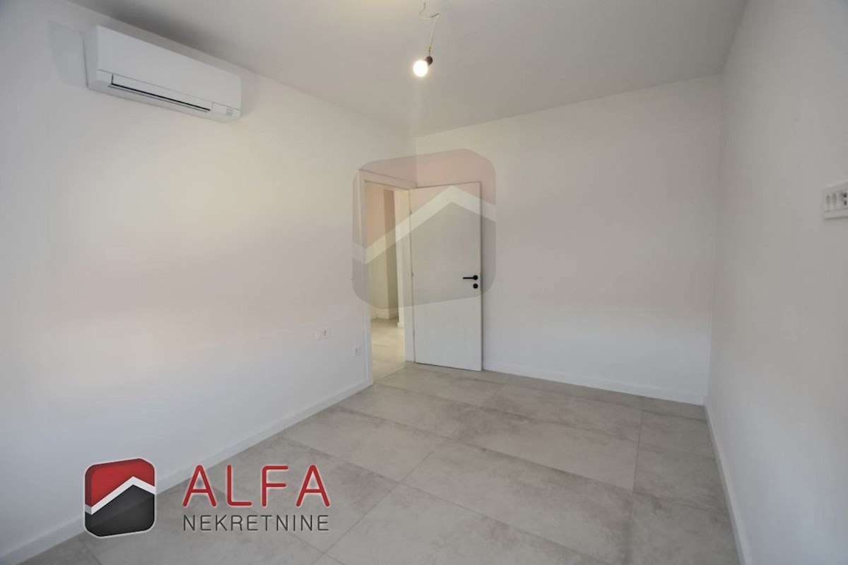 Hrvaška, Vodice, novogradnja - dvosobno stanovanje, pogled na morje, drugo nadstropje