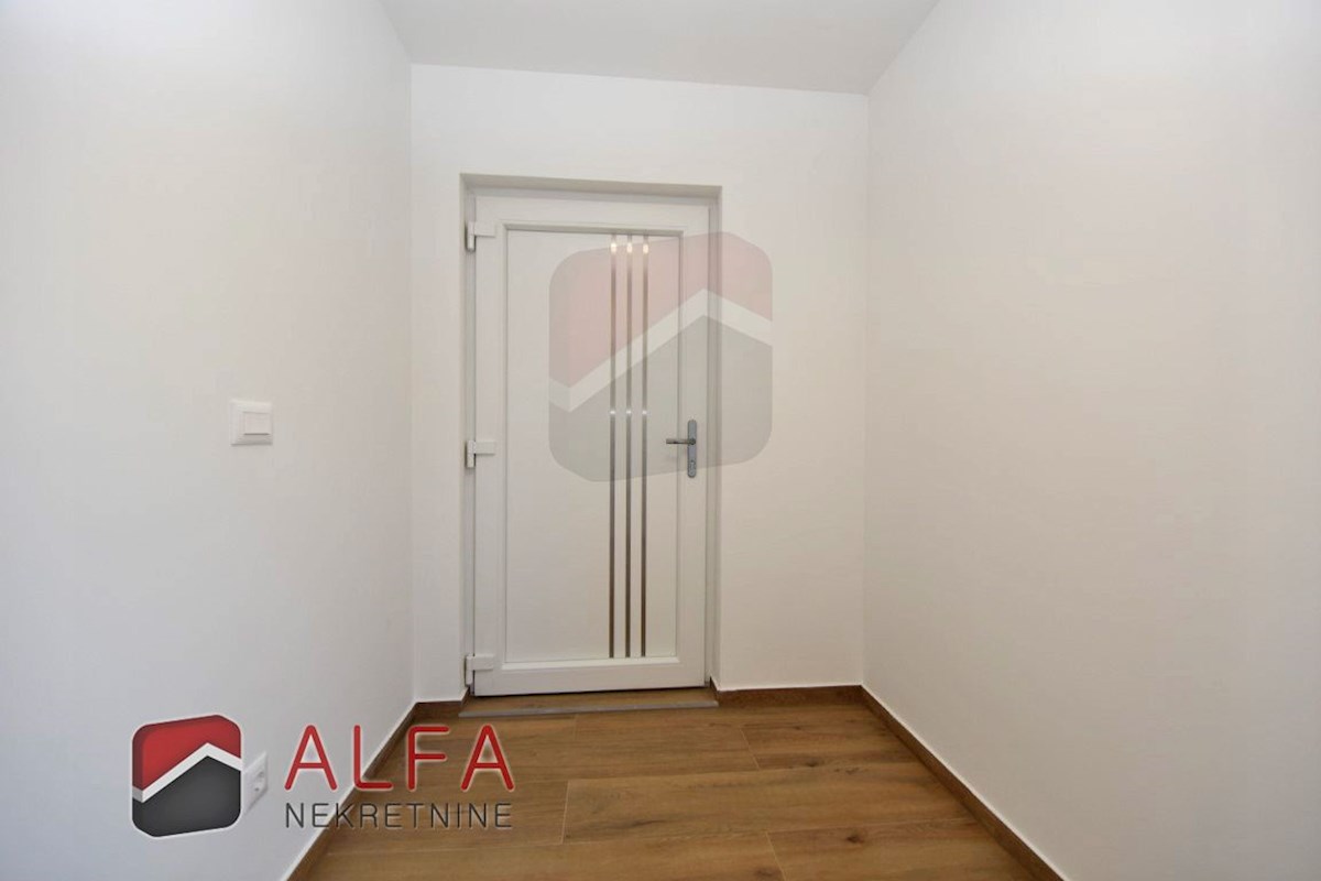 Hrvaška, Vodice, prodaja nova dvojna družinska hiša