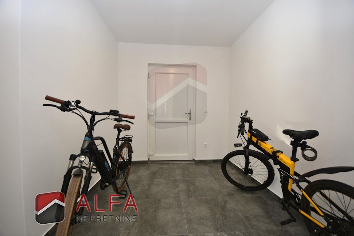 Hrvaška, Vodice, prodaja nova dvojna družinska hiša