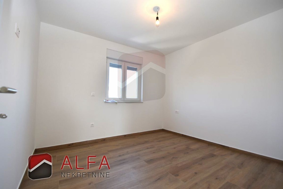 Hrvaška, Vodice, prodaja nova dvojna družinska hiša